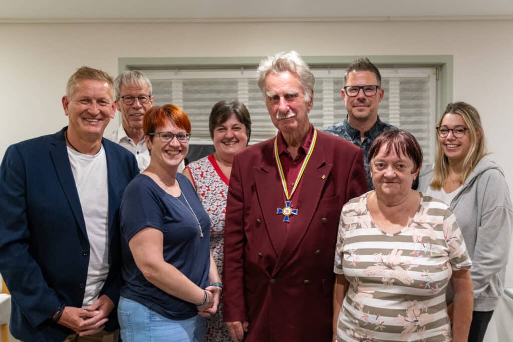 v.l.n.r. Christian Großmann, Günter Struttmann, Melanie Bauer, Nadine Kuhn, Ehrenmitglied Manfred Groß, Pascal Westerbeck, Bernadette Groß, Lea Bollmann